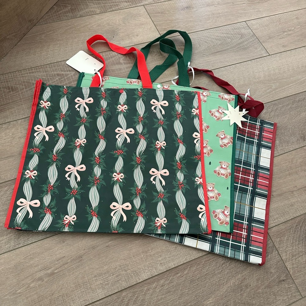 Homegoods TJMaxx Marshalls Christmas Teddy Bear Bow & Plaid Tartan Bags Set of 3